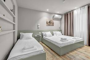 Villa Zoi A Stay to Remember I Guest House in Elbasan Castle