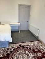 Cozy Edinburgh Apartment Escape