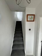 Hartlepool - 2 Bedroom - Near Seaside - Sleeps 5