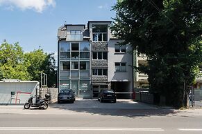 Wetlands Apartment - LoftAffair