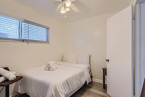 Amazing 2BR walking distance to Beach