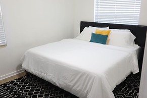 Amazing 2BR walking distance to Beach