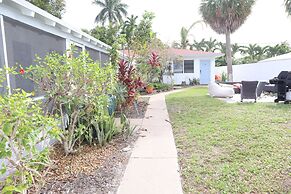 Amazing 2BR walking distance to Beach