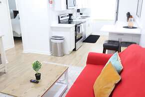 Amazing 2BR walking distance to Beach