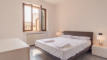 Piazza Garibaldi - Italian Homing