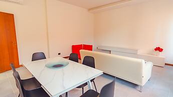 Piazza Garibaldi - Italian Homing