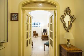 Homely City Apartment by Wonderful Italy