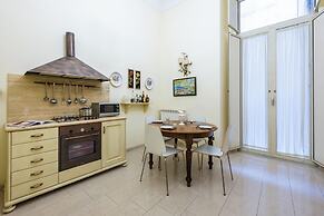 Homely City Apartment by Wonderful Italy