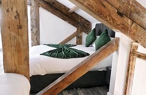 Blissful Bradford Apartment - City Center Gem