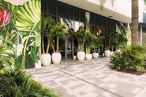 Flow Miami Hotel