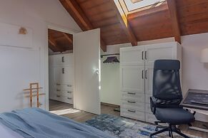 Skylight Home in Bellano