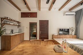 UNIQUE Creative - Wooden Design - Rooftop Jacuzzi