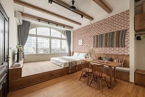 UNIQUE Creative - Wooden Design - Rooftop Jacuzzi