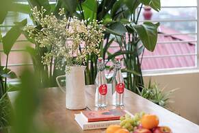 UNIQUE Creative - Wooden Design - Rooftop Jacuzzi