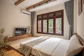 UNIQUE Creative - Wooden Design - Rooftop Jacuzzi