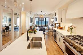 Oceanview Residence With World Class Amenities