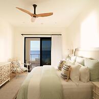Oceanfront Spacious 3bd Residence