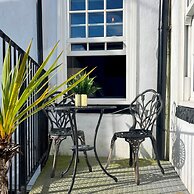 Boatman s Cottage Mousehole- Sleeps 4