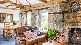 Boatman s Cottage Mousehole- Sleeps 4