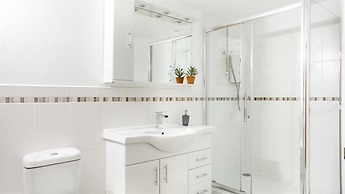 Boatman s Cottage Mousehole- Sleeps 4