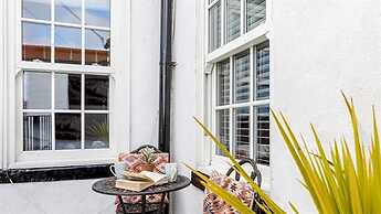 Boatman s Cottage Mousehole- Sleeps 4