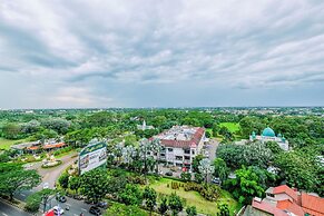 Comfort And Well Furnished Studio At Transpark Cibubur Apartment