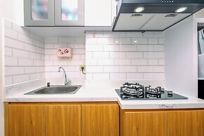 Comfort And Well Furnished Studio At Transpark Cibubur Apartment