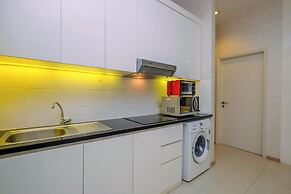 Elegant And Comfy 2Br Apartment At Casa Grande Residence