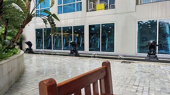 Elegant And Comfy 2Br Apartment At Casa Grande Residence