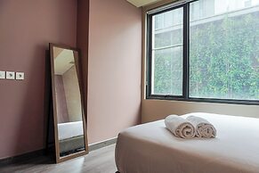 Nice And Homey 1Br Apartment At Southgate Residence