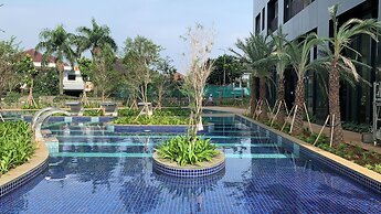 Nice And Homey 1Br Apartment At Southgate Residence