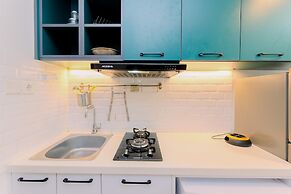 Comfortable and Complete Studio for Family at West Vista Apartment