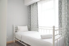 Cozy Apartment With 2Br At M-Town Residence