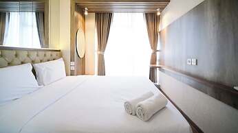 Nice And Comfortable Living 1Br At Grand Sungkono Lagoon Apartment