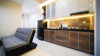 Nice And Comfortable Living 1Br At Grand Sungkono Lagoon Apartment