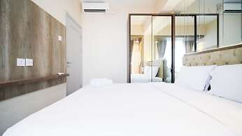 Nice And Comfortable Living 1Br At Grand Sungkono Lagoon Apartment