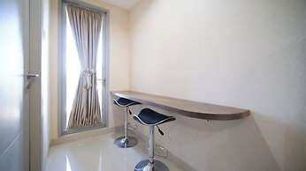 Nice And Comfortable Living 1Br At Grand Sungkono Lagoon Apartment