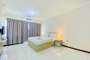 Tidy Studio (No Kitchen) Grand Palace Kemayoran Apartment (Free Ipl & 
