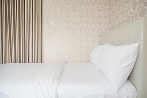 Homey And Modern Studio At Sky Terrace Apartment