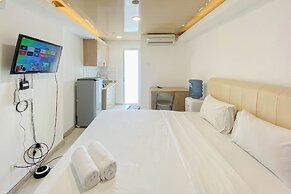 Modern Look Studio At Bassura City Apartment