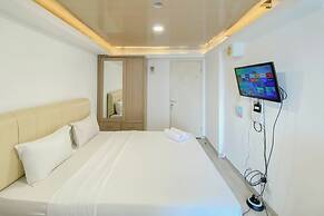 Modern Look Studio At Bassura City Apartment