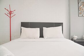 Minimalist And Cozy Living 1Br Belmont Residence Puri Apartment