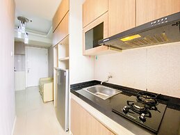 Homey Apartment With 1Br At Parahyangan Residence