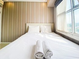 Homey Apartment With 1Br At Parahyangan Residence