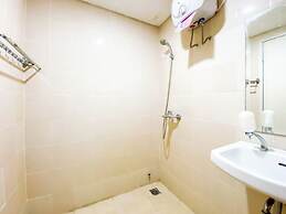 Homey Apartment With 1Br At Parahyangan Residence