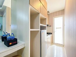 Homey Apartment With 1Br At Parahyangan Residence