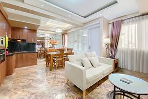 Spacious 2Br Apartment At Pakubuwono Terrace