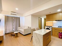 Spacious And Homey 2Br With Work Space At Meikarta Apartment