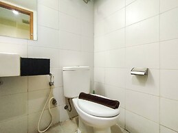 Trendy Studio At Apartment Beverly Dago