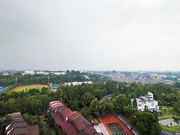 Trendy Studio At Apartment Beverly Dago